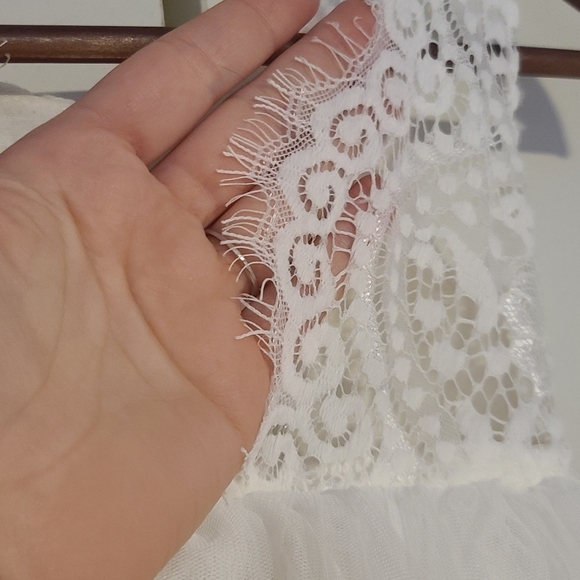 4t white lace dress - Picture 4 of 4